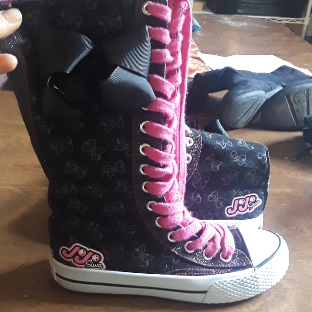 Jojo siwa shoes size 13